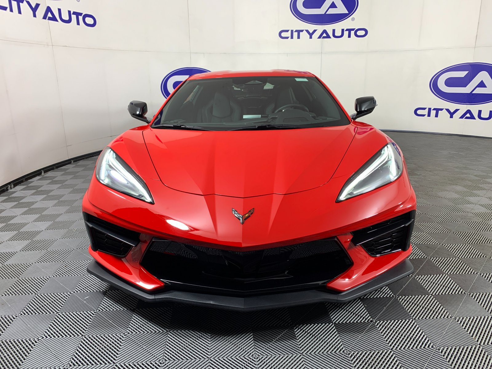 Used 2025 Chevrolet Corvette Stingray Coupe w/ 1LT RWD image 9
