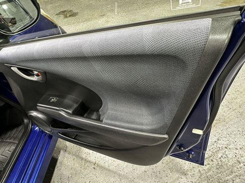 Used 2010 Honda Fit Sport image 30