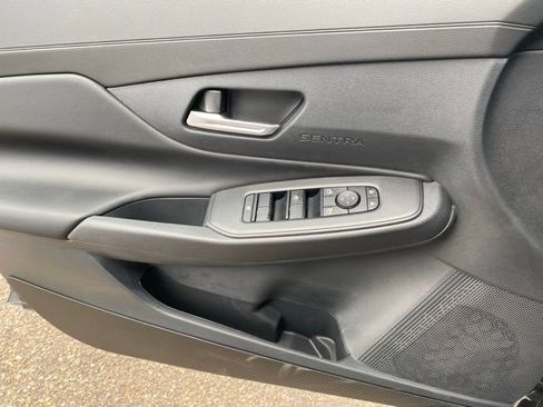 New 2027 Nissan Sentra SV FWD image 13