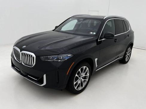 Certified 2026 BMW X5 xDrive40i w/ Premium Package AWD/4WD image 4