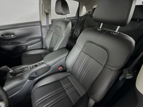 New 2026 Honda HR-V EX-L image 25