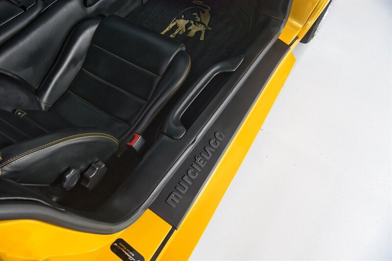 Used 2006 Lamborghini Murcielago Coupe AWD/4WD image 33