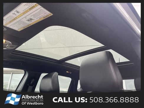 Used 2023 Jeep Compass High Altitude AWD/4WD image 29