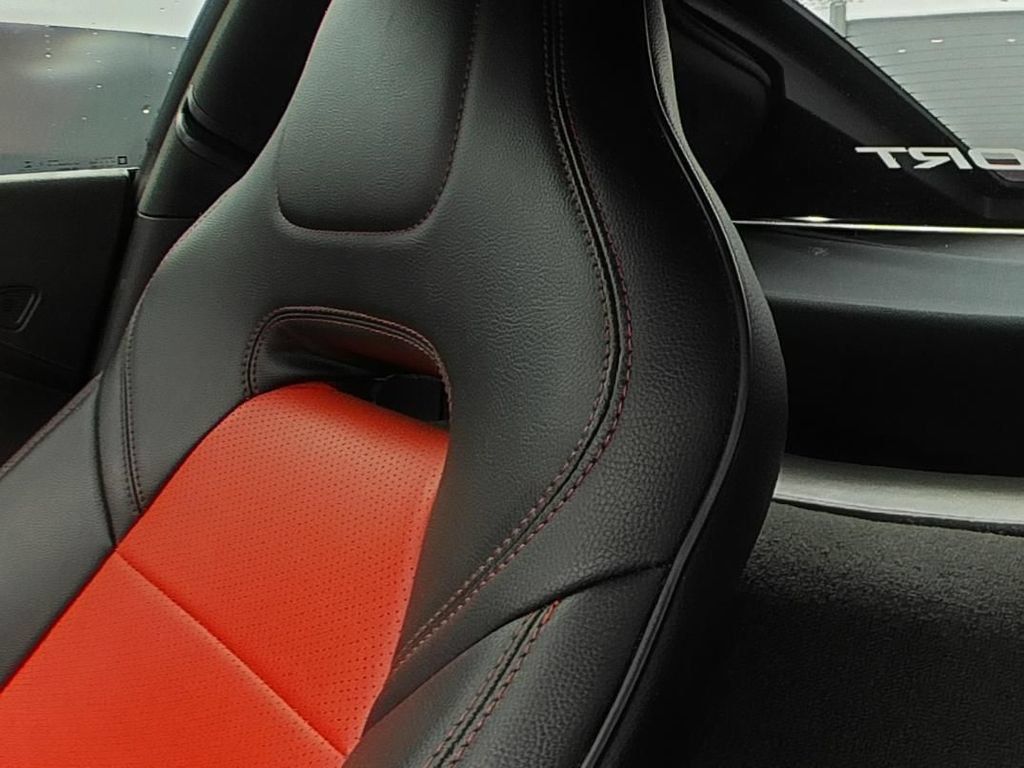 Used 2019 Chevrolet Corvette Grand Sport RWD image 9