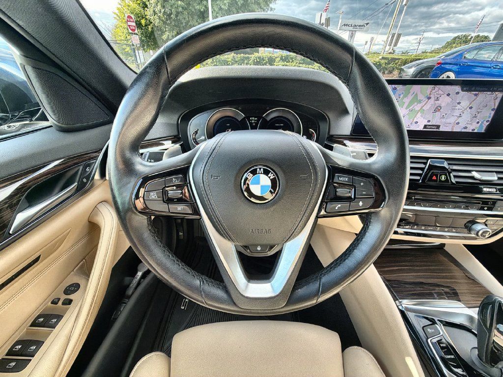 Used 2019 BMW 530i xDrive w/ Convenience Package AWD/4WD image 23