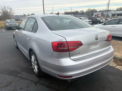 Used 2015 Volkswagen Jetta SE image 5