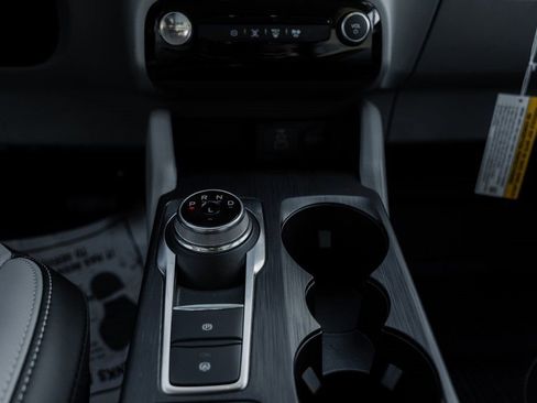 Certified 2024 Ford Escape Base image 17