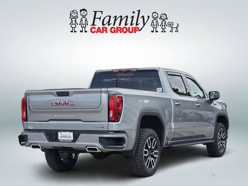 Used 2025 GMC Sierra 1500 AT4 w/ AT4 Premium Package AWD/4WD image 4
