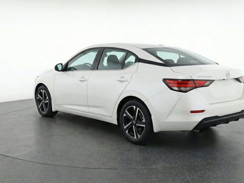 Used 2025 Nissan Sentra SV FWD image 6