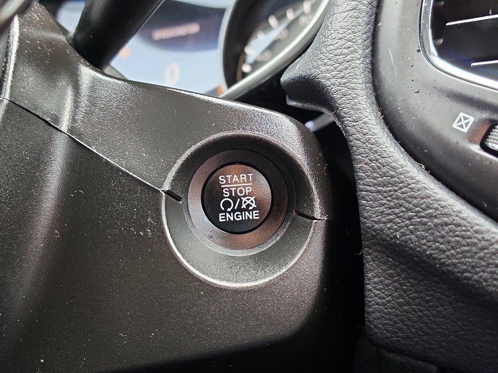 Used 2018 Jeep Compass Sport w/ Tech Group AWD/4WD image 27