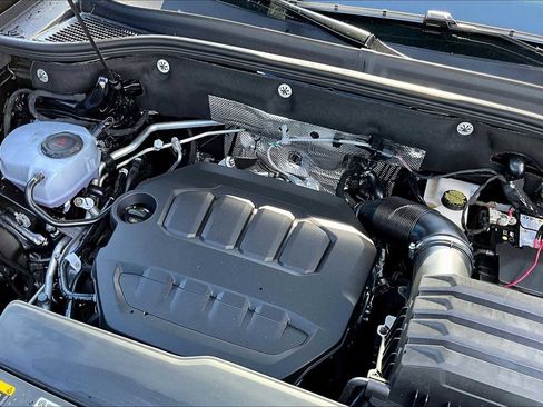 New 2026 Volkswagen Atlas SE image 17