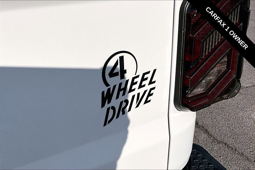 Used 2022 Jeep Gladiator Sport AWD/4WD image 24
