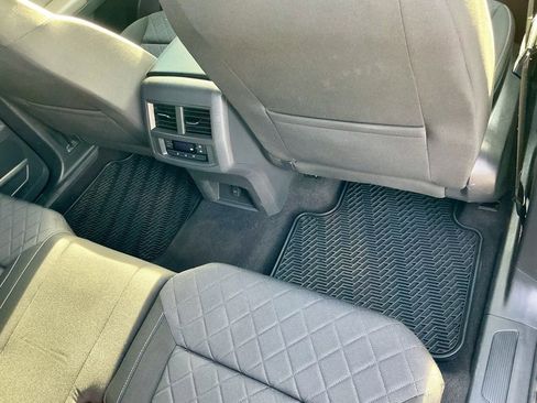 Used 2021 Volkswagen Atlas S image 27