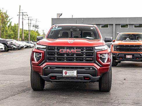 Used 2024 GMC Canyon AT4 w/ AT4 Premium Package AWD/4WD image 2