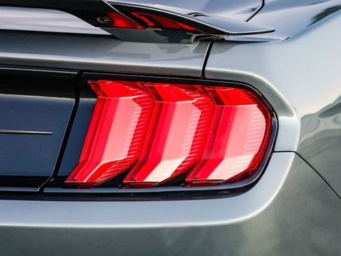 Used 2021 Ford Mustang Shelby GT500 w/ Technology Package image 10