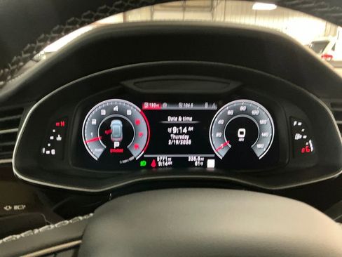 Certified 2025 Audi Q8 Prestige w/ Prestige Package image 24
