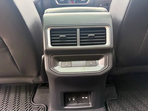New 2026 Volkswagen Atlas Cross Sport SEL AWD/4WD image 22