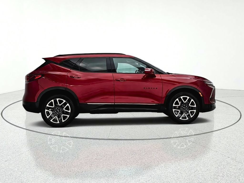 Used 2023 Chevrolet Blazer RS AWD/4WD image 7