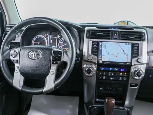 Used 2020 Toyota 4Runner Limited RWD image 18