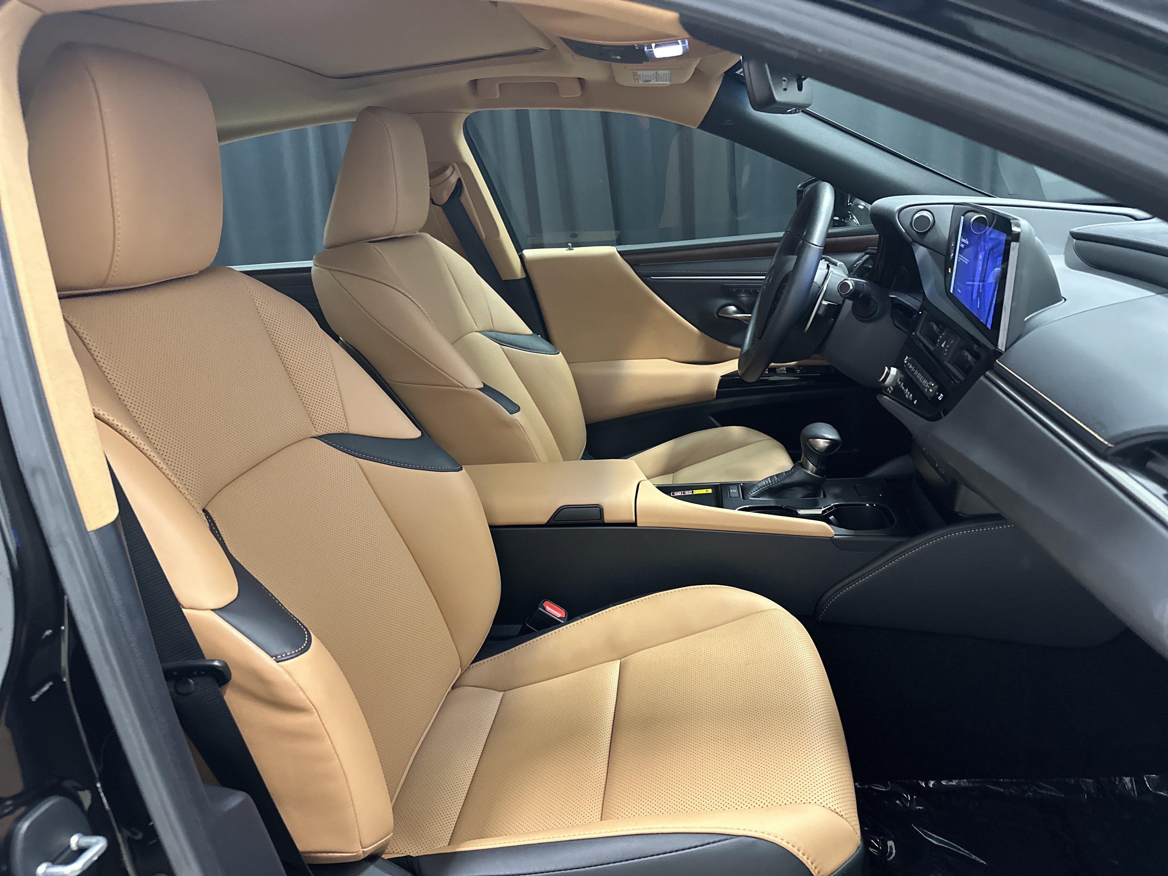 Used 2025 Lexus ES 350 w/ Premium Package FWD image 33