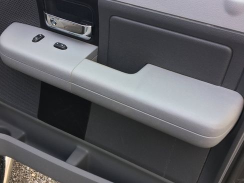 Used 2006 Ford F150 XLT image 14