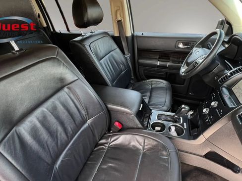 Used 2017 Ford Flex SEL w/ Equipment Group 202A AWD/4WD image 13