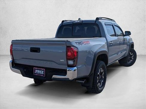 Used 2018 Toyota Tacoma TRD Off-Road image 5