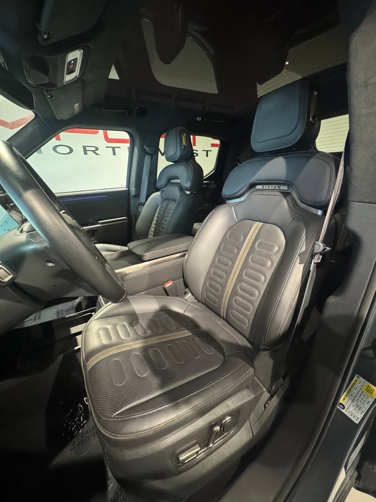 Used 2024 Rivian R1T Adventure Dual AWD/4WD image 15