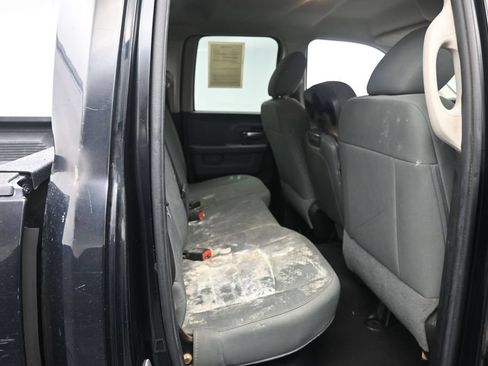 Used 2015 RAM 1500 Classic SLT RWD image 18