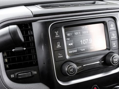 Used 2018 RAM 2500 Tradesman w/ Chrome Appearance Group image 20