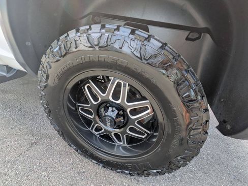 Used 2019 RAM 1500 Warlock AWD/4WD image 12
