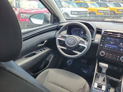 Used 2022 Hyundai Tucson SEL FWD image 12