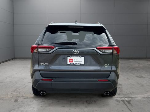 Used 2024 Toyota RAV4 XLE AWD/4WD image 4