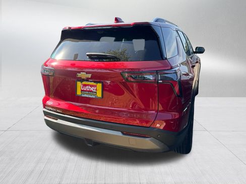 Used 2025 Chevrolet Equinox LT w/ Convenience Package II AWD/4WD image 7