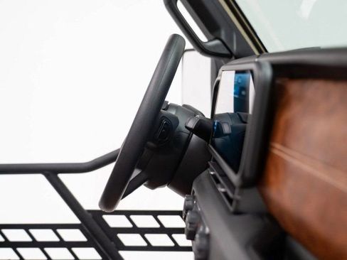 Used 2025 Jeep Wrangler Sport image 14