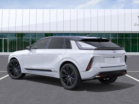 New 2026 Cadillac Lyriq V w/ Exterior Carbon Fiber Package AWD/4WD image 3