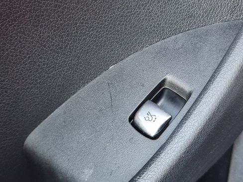 Used 2021 Mercedes-Benz E 450 Coupe image 31