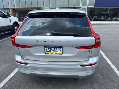 Used 2022 Volvo XC60 B5 Momentum w/ Climate Package AWD/4WD image 10