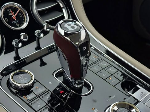 Used 2024 Bentley Continental GT AWD/4WD image 29