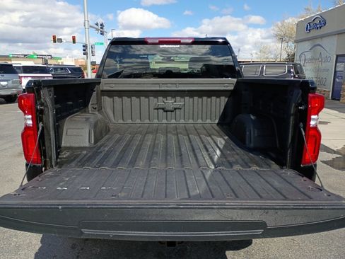 Used 2021 Chevrolet Silverado 1500 Custom Trail Boss w/ Midnight Edition AWD/4WD image 8