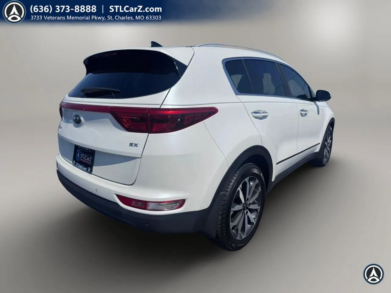 Used 2017 Kia Sportage EX w/ EX Technology Package FWD image 3