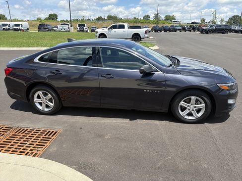 Used 2023 Chevrolet Malibu LS FWD image 9