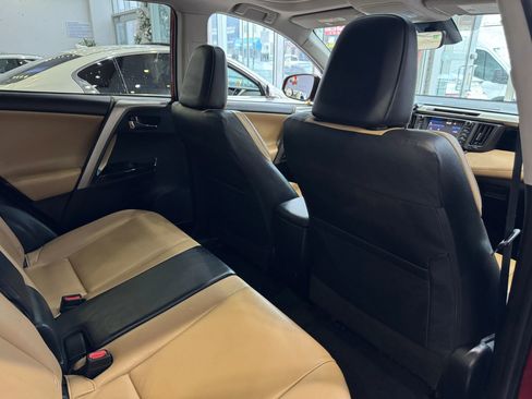 Used 2016 Toyota RAV4 Limited image 23