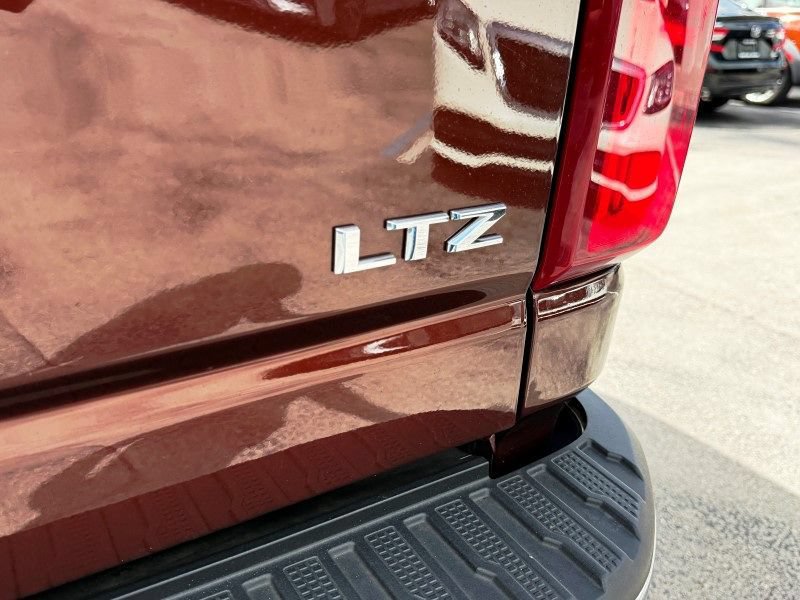 Used 2024 Chevrolet Silverado 3500 LTZ w/ LTZ Plus Package AWD/4WD image 36