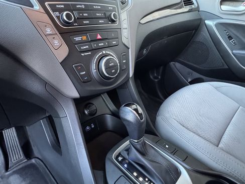 Used 2018 Hyundai Santa Fe Sport w/ 2.4L Value Package 02 image 19