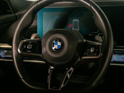 Used 2024 BMW 740i w/ Premium Package 2 RWD image 50