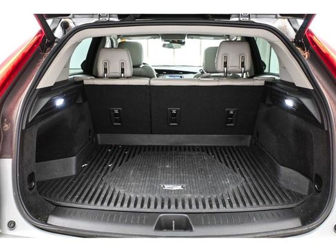 Certified 2023 Cadillac XT4 Luxury w/ Cold Weather Package FWD image 53