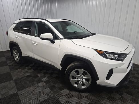 Used 2021 Toyota RAV4 LE AWD/4WD image 7