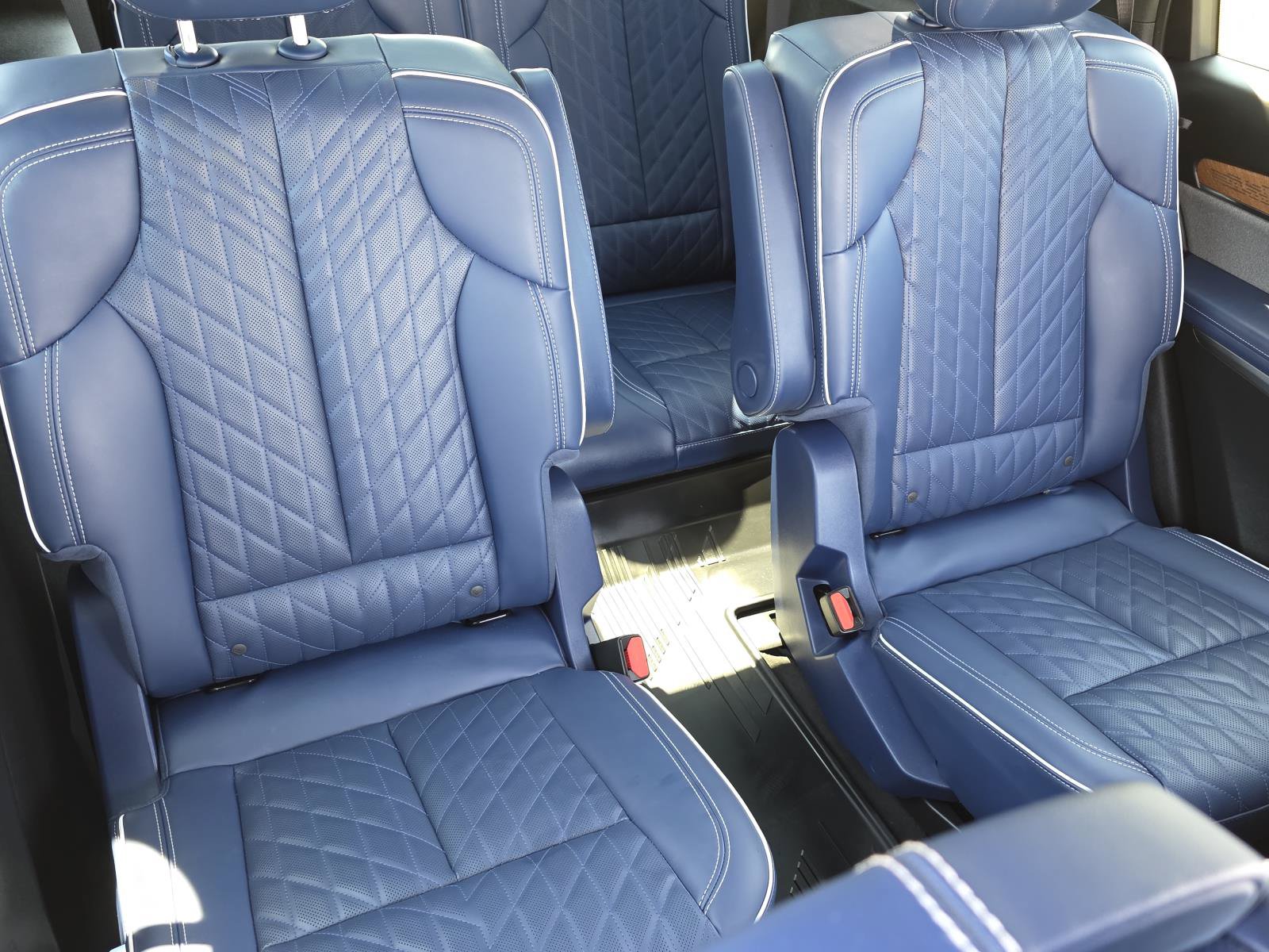 Certified 2026 Cadillac Vistiq Premium Luxury w/ LPO, Floor Liner Package AWD/4WD image 26