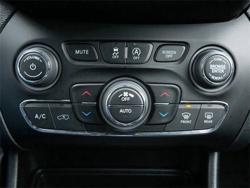Used 2020 Jeep Cherokee High Altitude image 21